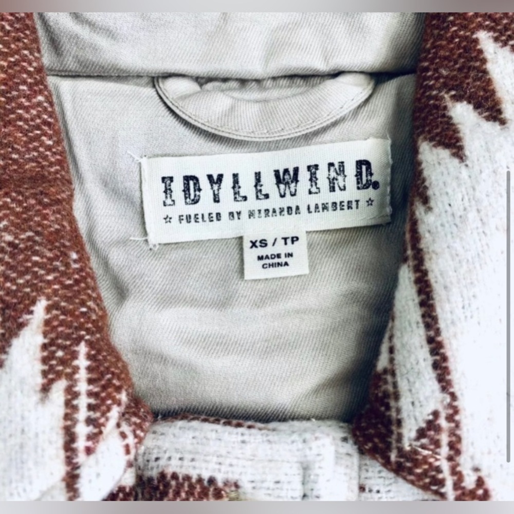 Idyllwind Blanket Shacket - Picture 7 of 9